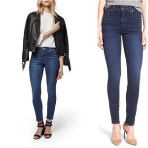 Stunning Madewell Skinny Crop Dark Wash Jeans 26